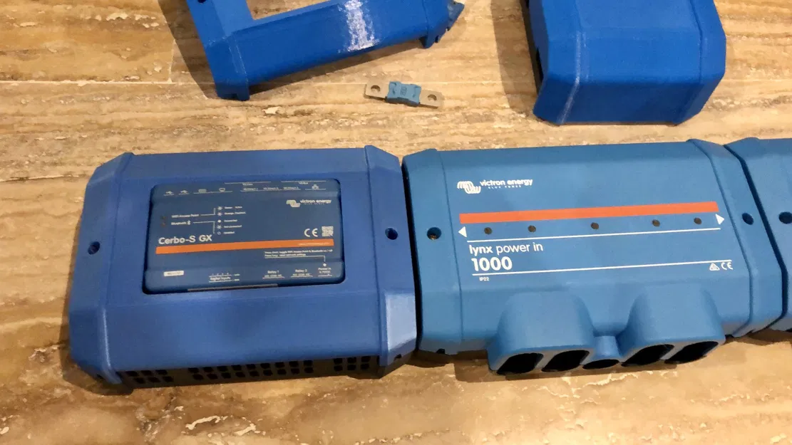 Vỏ hộp Victron Lynx cho Cerbo GX - Image 1