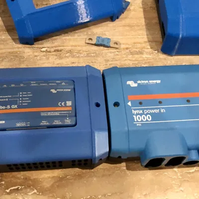 Vỏ hộp Victron Lynx cho Cerbo GX