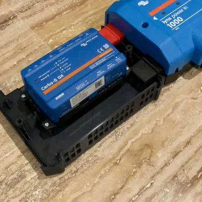 Vỏ hộp Victron Lynx cho Cerbo GX