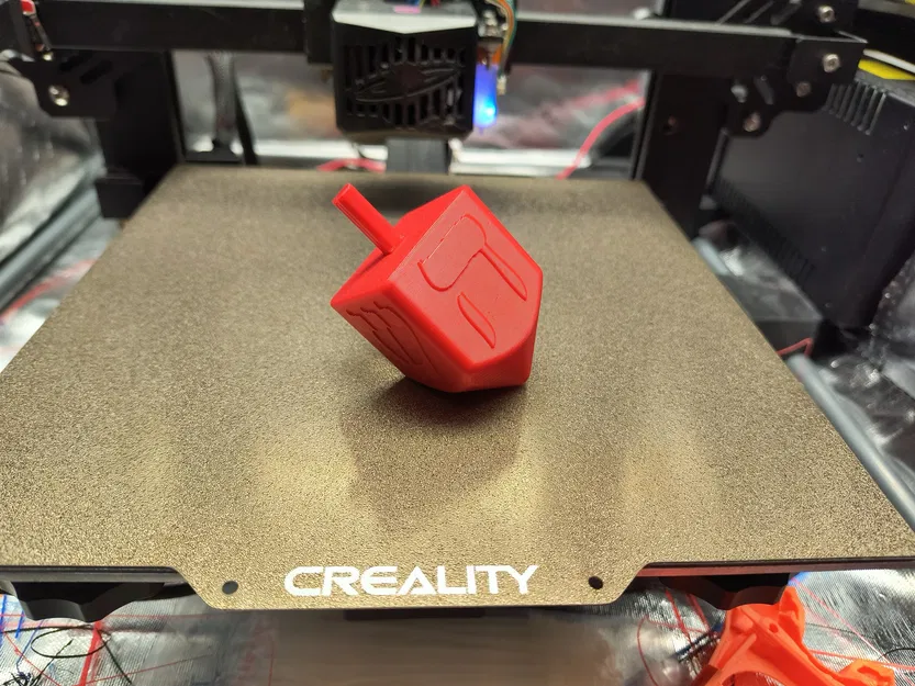 Con Quay Dreidel và Bệ Phóng cho Lễ Hanukkah - Image 2