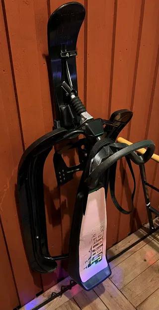 Pat Treo Tường Cho Xe Trượt Tuyết - Image 3