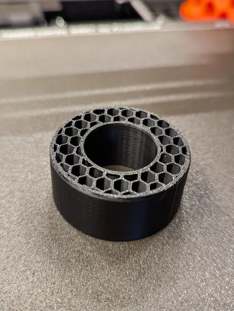 Original spool holder -  Reduction ring to 68mm of use - Image 3