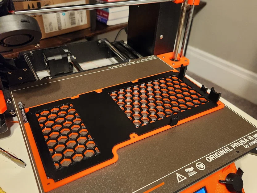 Remix: Prusa MK3s+ Einsy and Pi enclosure (larger case and internal zip tie mounts) - Image 6