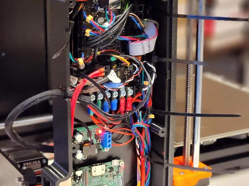 Remix: Prusa MK3s+ Einsy and Pi enclosure (larger case and internal zip tie mounts) - Image 12