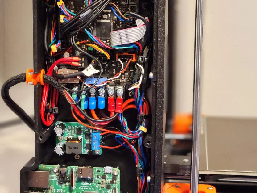 Remix: Prusa MK3s+ Einsy and Pi enclosure (larger case and internal zip tie mounts) - Image 13