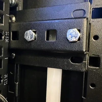 Đai ốc cho thanh LED 1U