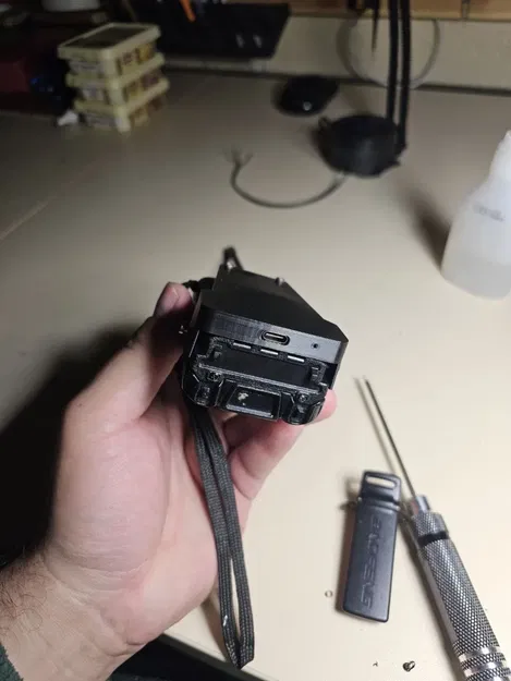 Vỏ Mạch Sạc Cho Pin Baofeng UV-5R - Image 5