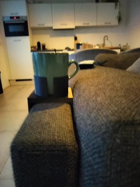 Đế ly cà phê thay đổi được cho ghế sofa - gridfinity - Image 1