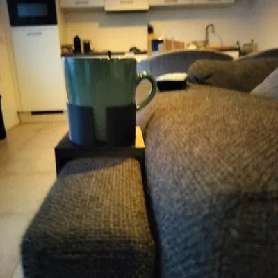 Đế ly cà phê thay đổi được cho ghế sofa - gridfinity