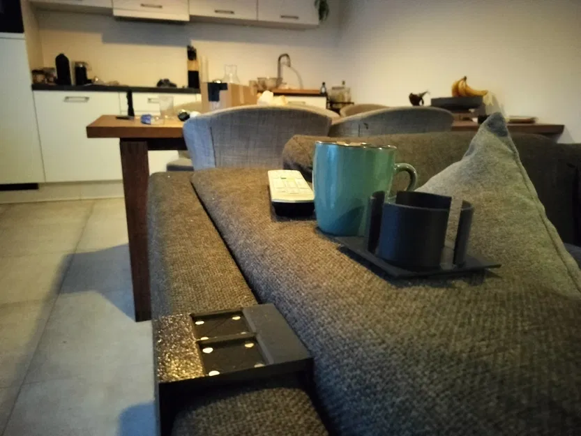 Đế ly cà phê thay đổi được cho ghế sofa - gridfinity - Image 2