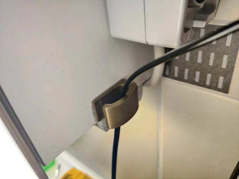 Simple Wall Hook - Image 1