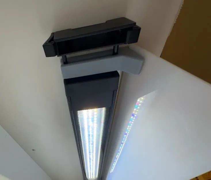 Kẹp Tấm Tán Sáng Cho Đèn LED Fluval Plant - Image 1