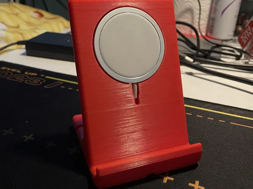 Gridfinity MagSafe Phone Dock 2x2 - Image 1