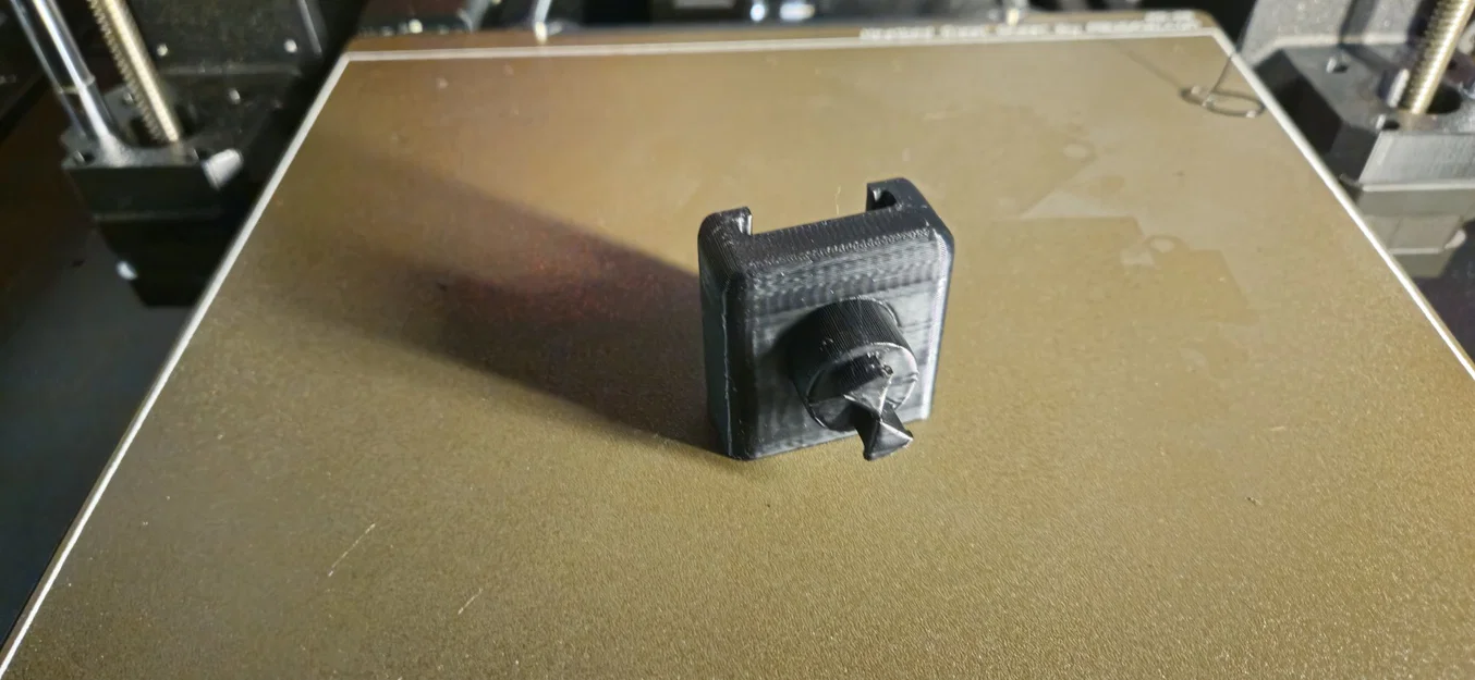 Filler Adapter for Prusa Enclosure - Image 3