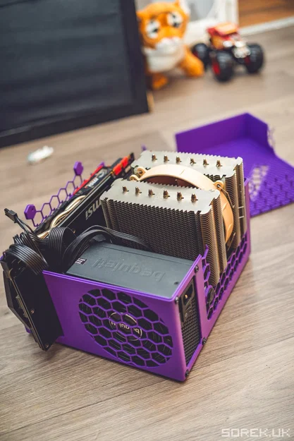 Case ITX siêu nhỏ (MiniATX) - Card đồ họa full-length + Noctua NH-D14 (D15), không cần ốc vít/insert, dùng nguồn SFX-L - Image 10