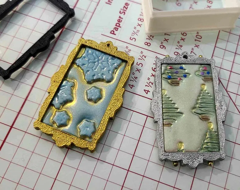 Mặt dây chuyền khung ảnh kèm dụng cụ cắt đất sét polymer - Image 2