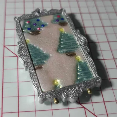 Mặt dây chuyền khung ảnh kèm dụng cụ cắt đất sét polymer