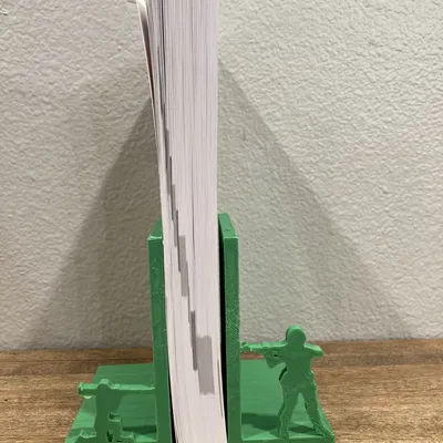 Kệ Sách Người Lính