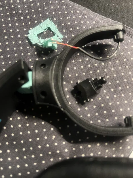 Bản lề tai nghe Lamax Base 1 - Image 2