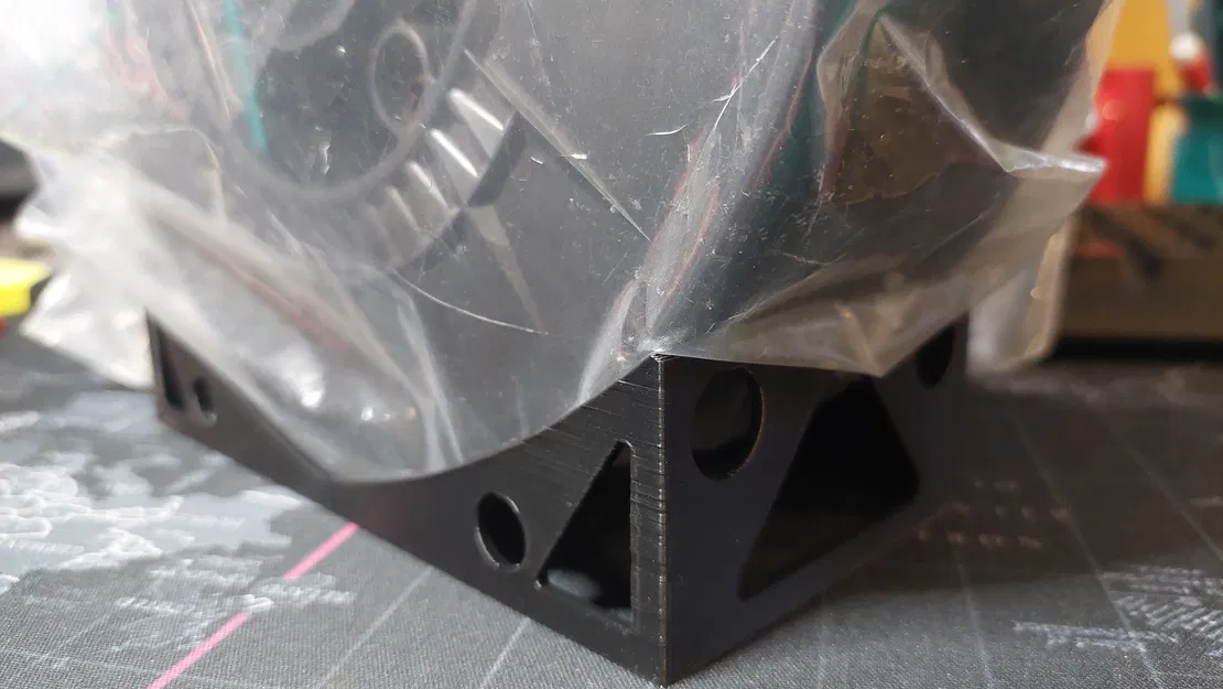 Chỉ Là Một Giá Đỡ Cuộn Chỉ Khác - Image 3