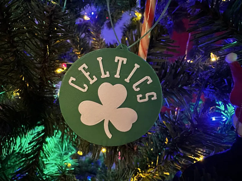 Trang trí Giáng sinh Logo Boston Celtics (Logo Cỏ ba lá + Chú Lùn May mắn Một màu) - Image 1