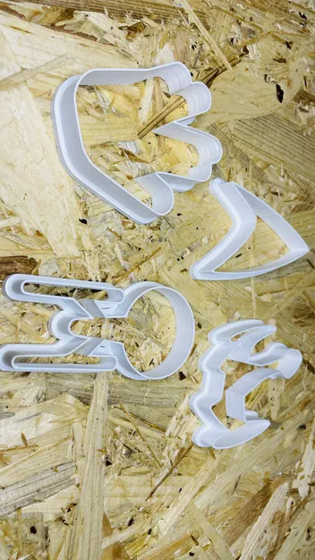 Bộ khuôn cắt bánh Star Trek - Image 3