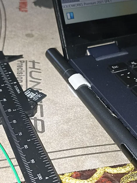 Giá đỡ bút - Image 1