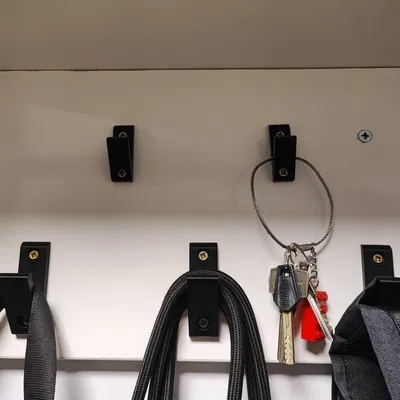 Móc treo áo hình chữ V