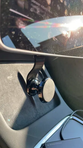 Giá đỡ SafeDrive Tesla - Image 2