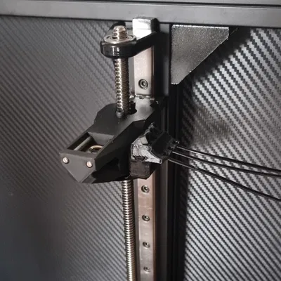 V-Core 3.1 Z Arm Cableholder có thể tháo rời