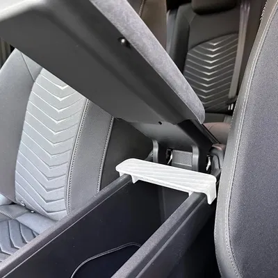 Giá đỡ nâng bệ tì tay Cupra Born