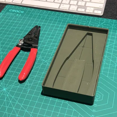 Giá đỡ Kìm Cắt Dây Gridfinity 4x2 (Cao 3U) có thể xếp chồng