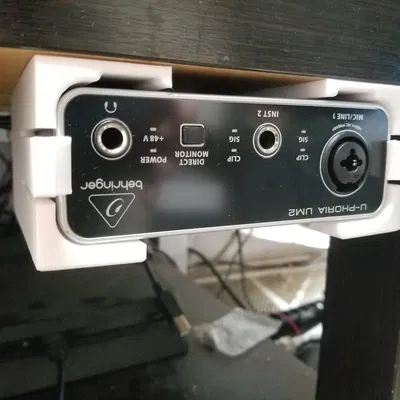 Giá đỡ Behringer UM2