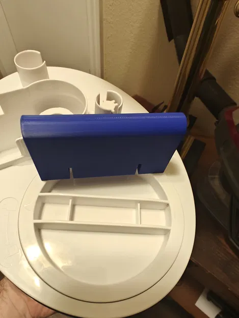 AquaOasis Humidifier Fill Helper - Tay Cầm Hỗ Trợ Mở Nắp - Image 3