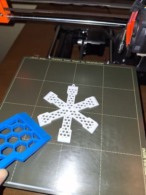 Đồ Trang Trí Bông Tuyết Lục Giác Hex Scraper - Image 3