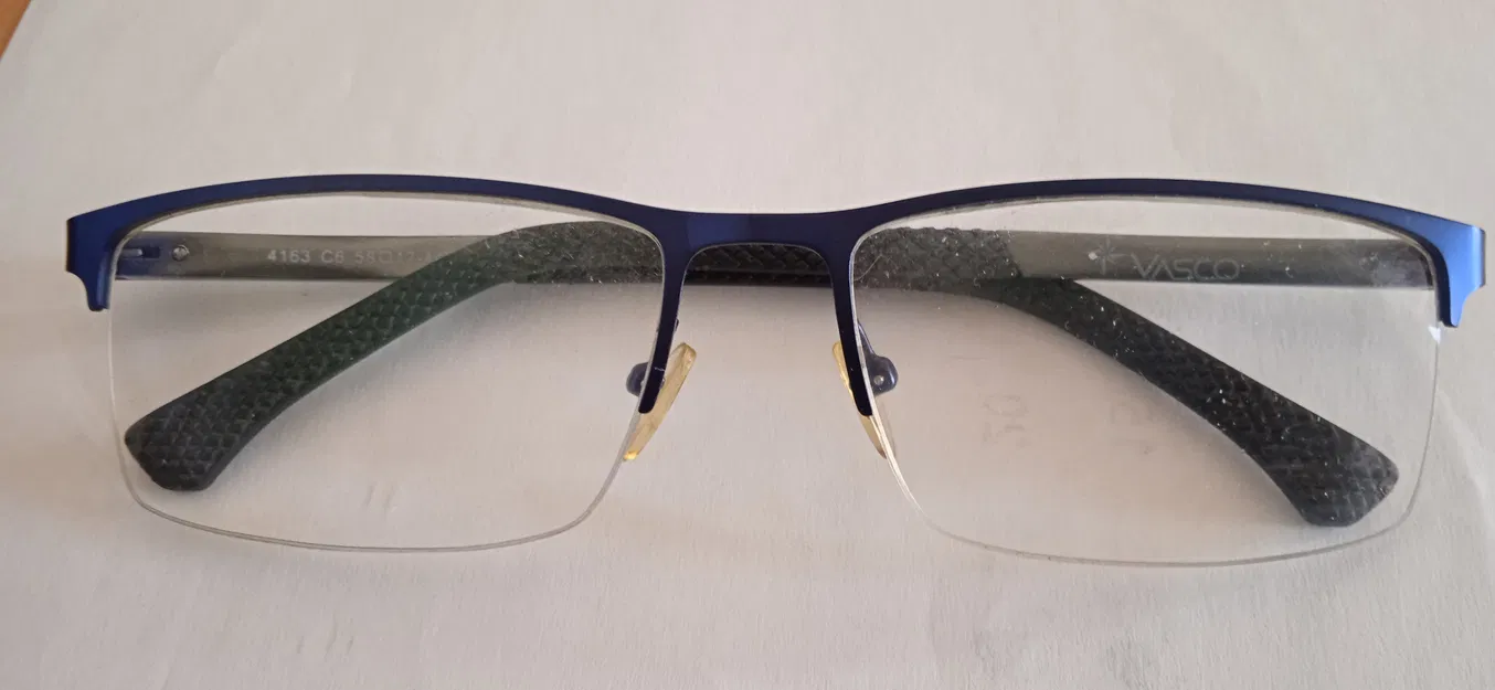 Hộp đựng kính in một mảnh / Krabička na brýle - Image 2