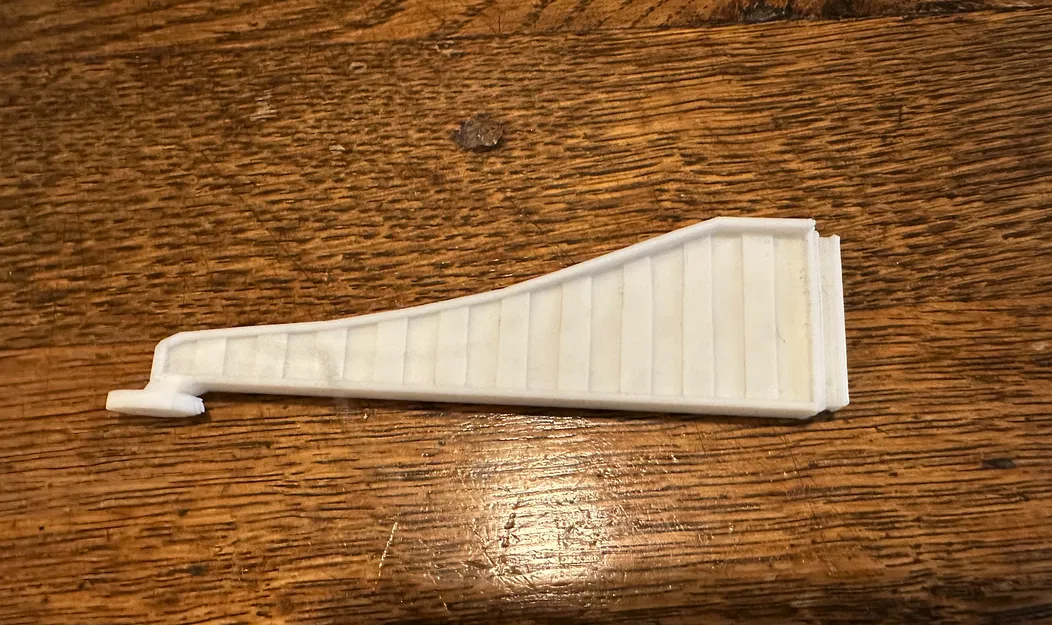 Chân Đế Cây Thông Giáng Sinh - Image 1