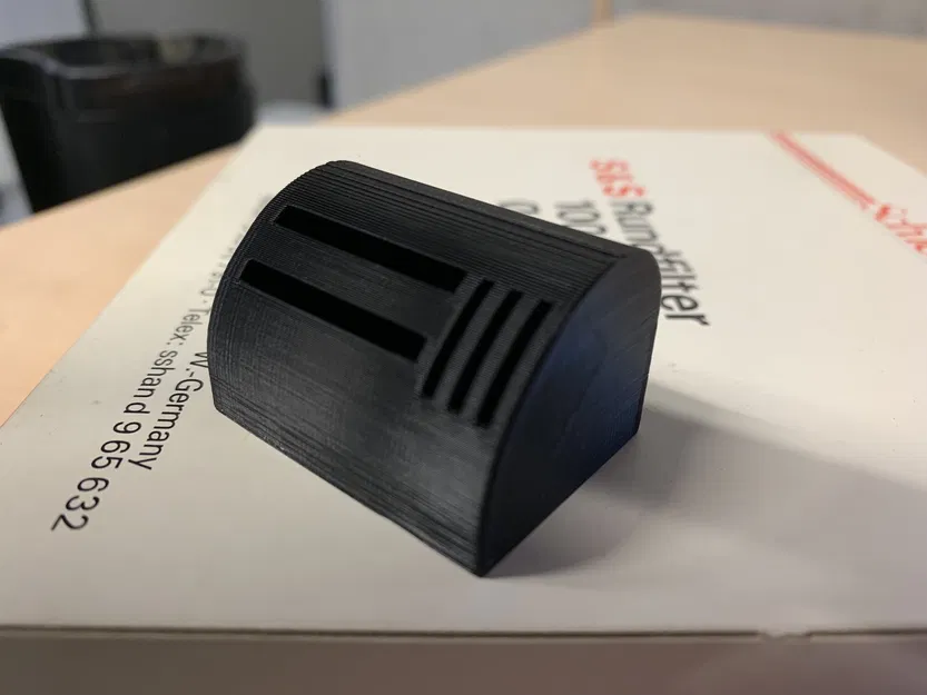 Giá đỡ thẻ SD đơn giản - Image 1