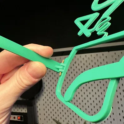 Kính Jiggly 2024 & 2023