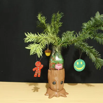 Groot Con Cho Giáng Sinh