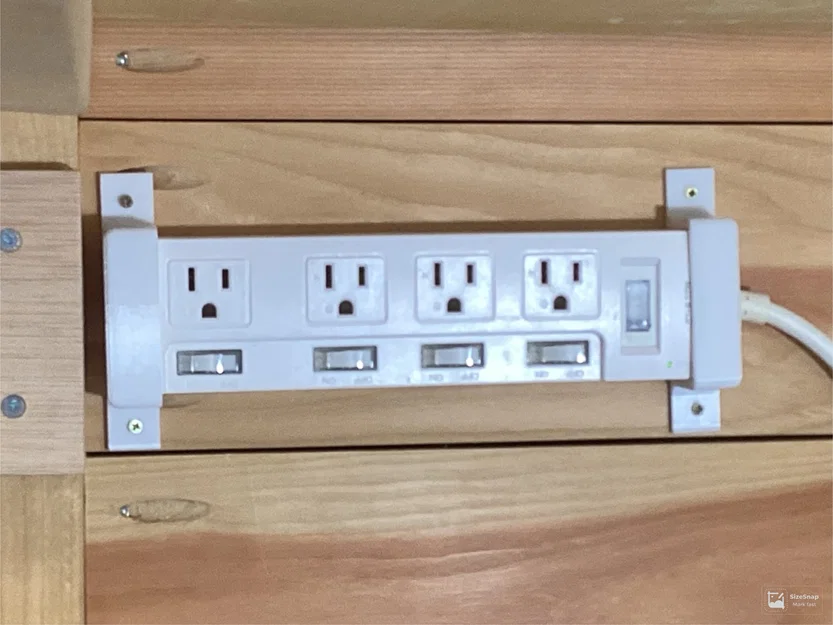 Giá đỡ ổ cắm điện cho Max Star (太星電工電源插座延長線固定座) - Image 1