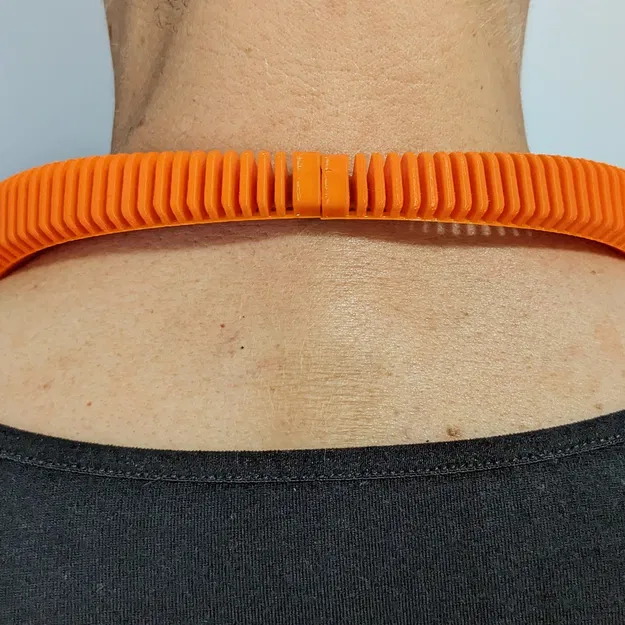 Vòng Cổ Chunky V Lamellae - Image 5