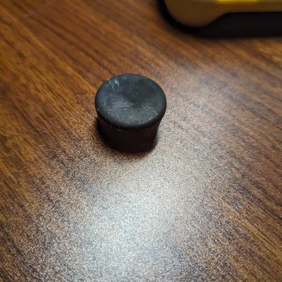 Nắp và nút chân nhỏ cho Bàn làm việc Toko