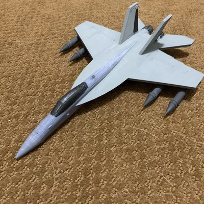 Máy bay chiến đấu F18