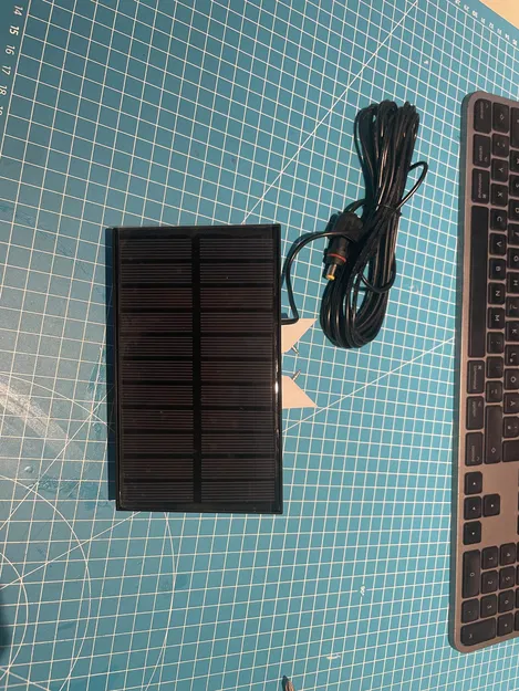 Giá đỡ góc tấm pin mặt trời cho đèn ngoài trời giá rẻ có cảm biến chuyển động - Image 1