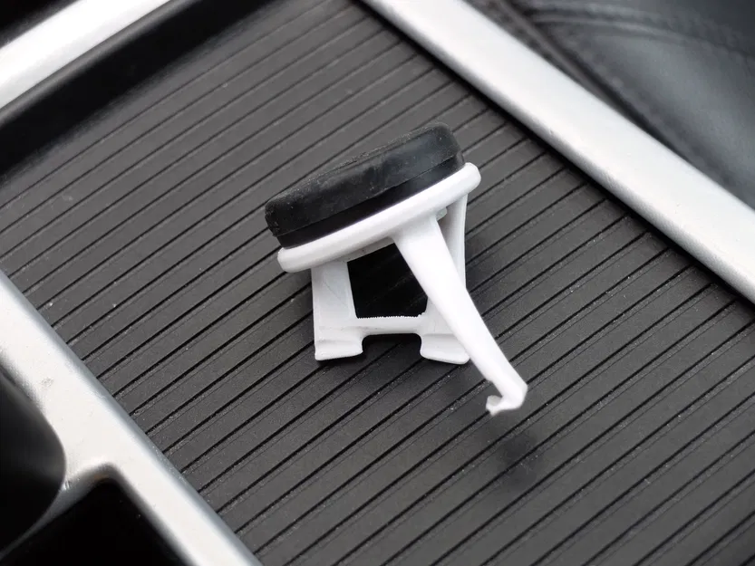 Giá Đỡ Điện Thoại Nam Châm Cho Volvo C30 S40 V50 - Image 3