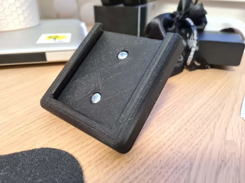 Giá treo tường đơn giản cho Valve Index Lighthouse - Image 1