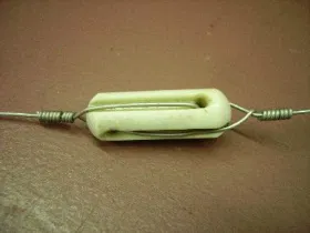 Bộ cách điện đầu ăng-ten ("Dog Bone" Insulator) - Image 33