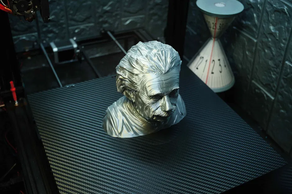 Albert Einstein Không Cần Hỗ Trợ - Image 9