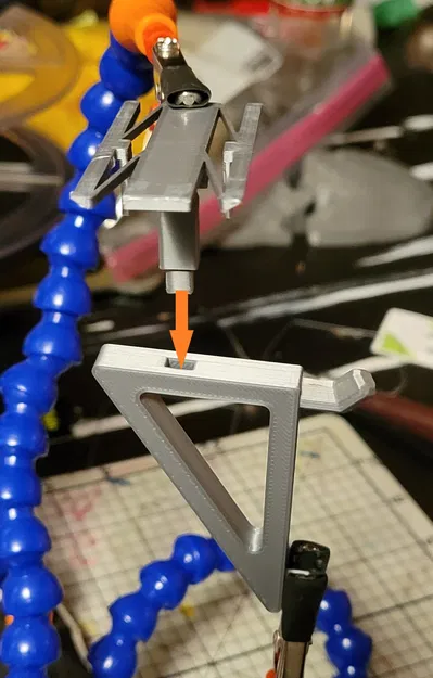 Giá đỡ bảng treo đồ cho các đoạn đường ray Hot Wheels - Image 5